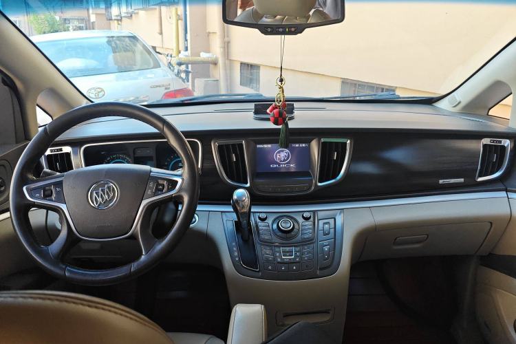 Used Buick GL8 2013 3.0L XT Luxury Business Flagship Edition