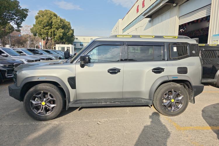 Used JETOUR Traveler 2023 2.0T All-Wheel Drive CrossPRO+