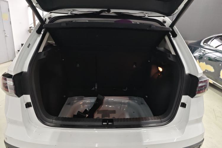 Used Volkswagen Tharu 2023 300TSI Two-Wheel-Drive Full Moon Edition