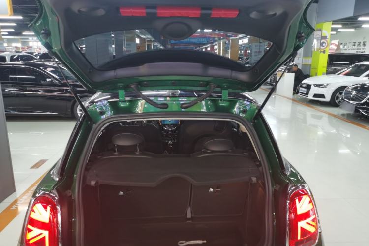 Used MINI MINI 2022 Updated 1.5T COOPER Classic Edition
