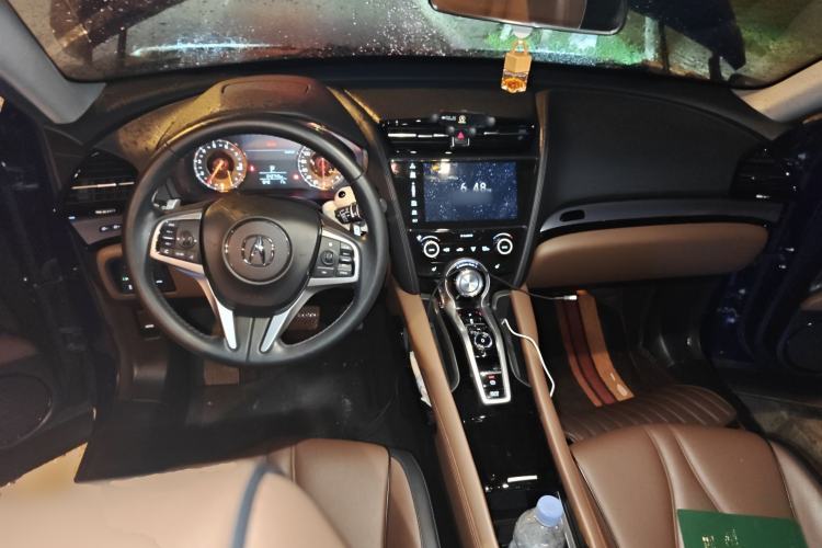 Used Acura CDX 2021 1.5T Two-Wheel Drive Deluxe Edition Center Console