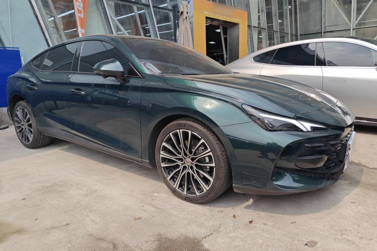 Used MG 7 2025 1.5T 300 DCT Elegant Edition
