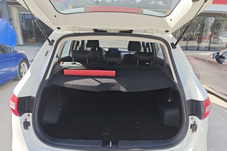 Used FAW Senya R7 2016 1.6L Manual Smart Version
