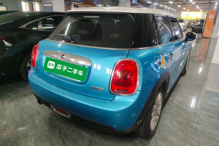 Used MINI 2015 1.5T COOPER Fun Five-Door Edition Rear Right 45 Deg