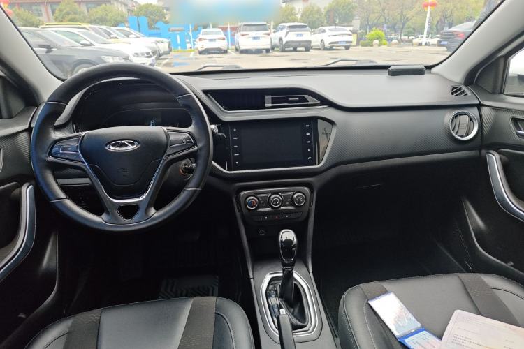 Used Chery Tiggo 3X 2018 1.5L Automatic Elite Edition Center Console