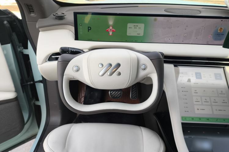 Used IM LS7 2023 90 kWh Elite Rear-Drive Version
