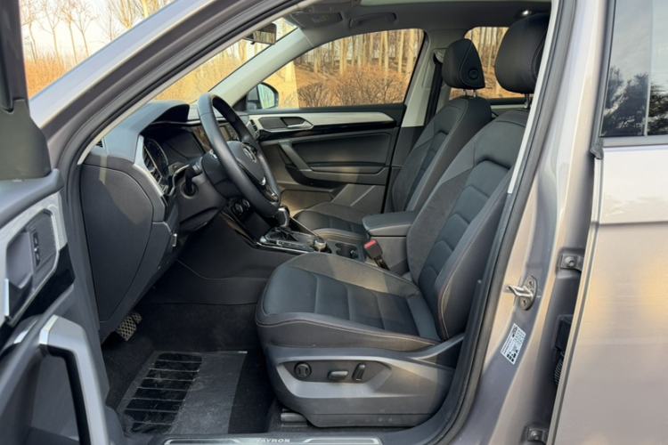 Used Volkswagen Tayron 2019 330TSI Two-Wheel Drive Luxury Model China VI Standard Interior 2