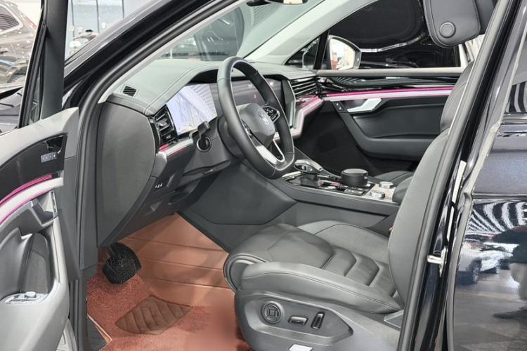 Used Volkswagen Touareg 2022 3.0 TSI Luxury Edition Black Diamond Sport Package
