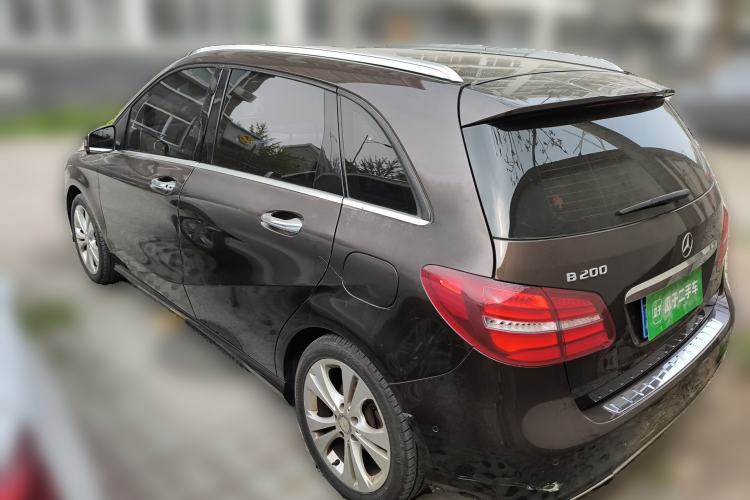 Used Mercedes-Benz B-Class 2015 B 200 Fashion Model Rear Left 45 Deg