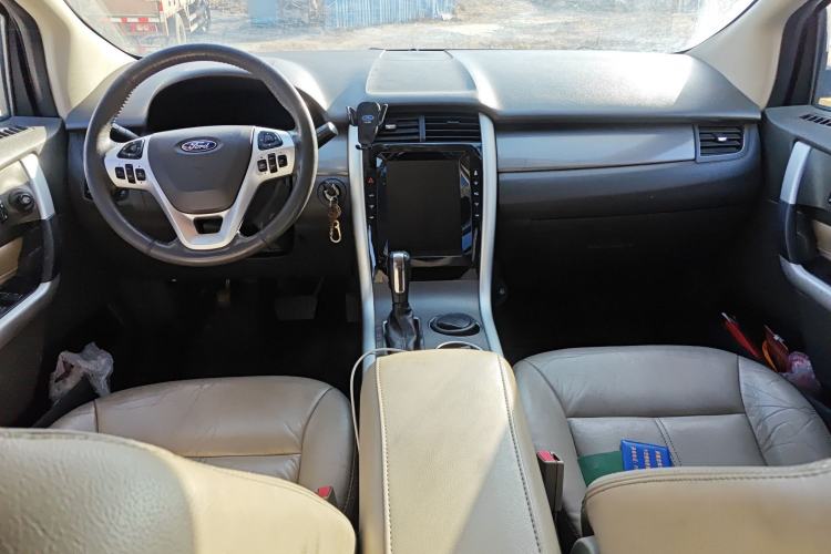 Used Ford Edge 2012 2.0T Elite Sunroof Edition Center Console