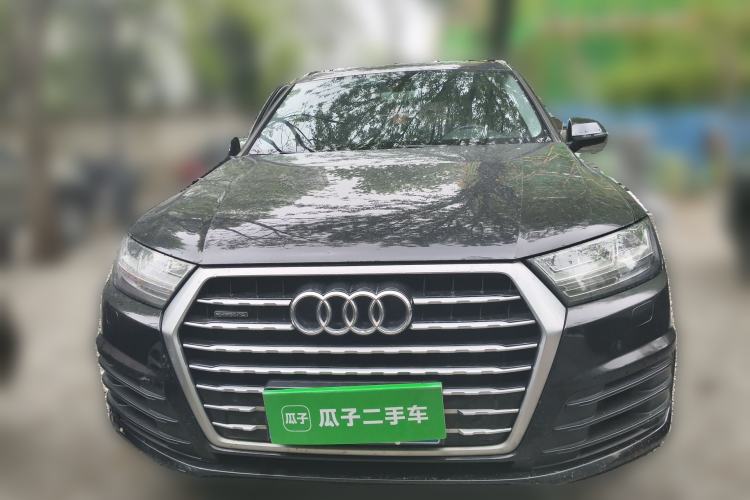 Used Audi Q7 2016 40 TFSI Comfort Model
