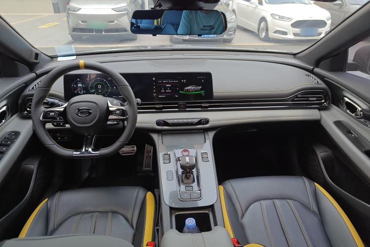 Used GAC Trumpchi EMPOW 2021 270T DCT J16 Version Center Console