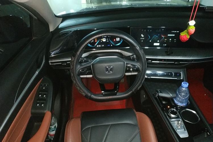 Used Changan Eado 2022 PLUS Blue Whale NE 1.4T GDI DCT Prestige Edition
