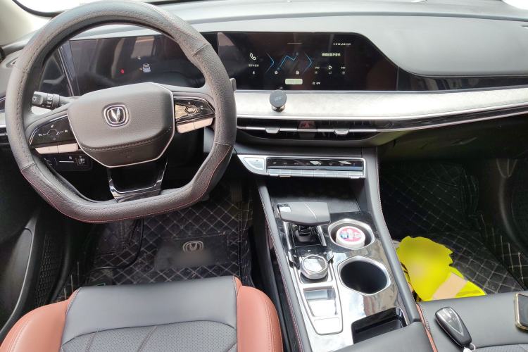 Used Changan Eado 2024 PLUS Blue Whale NE 1.4T GDI DCT High-Energy Edition
