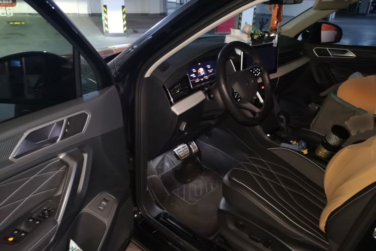 Used Volkswagen Tiguan L 2023 Restyled 330TSI Automatic Two-Wheel Drive R-Line Enhanced Comfort Version
