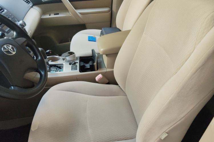 Used Toyota Highlander 2012 2.7L Two-Wheel Drive 7-Seater Elite Edition Left Front Seat