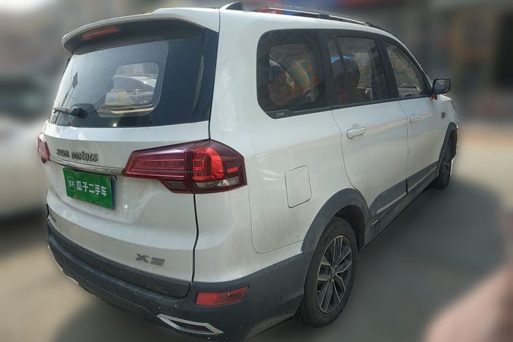 Used SWM X3 2021 1.5L Manual Comfort Version 7 Seats Rear Right 45 Deg