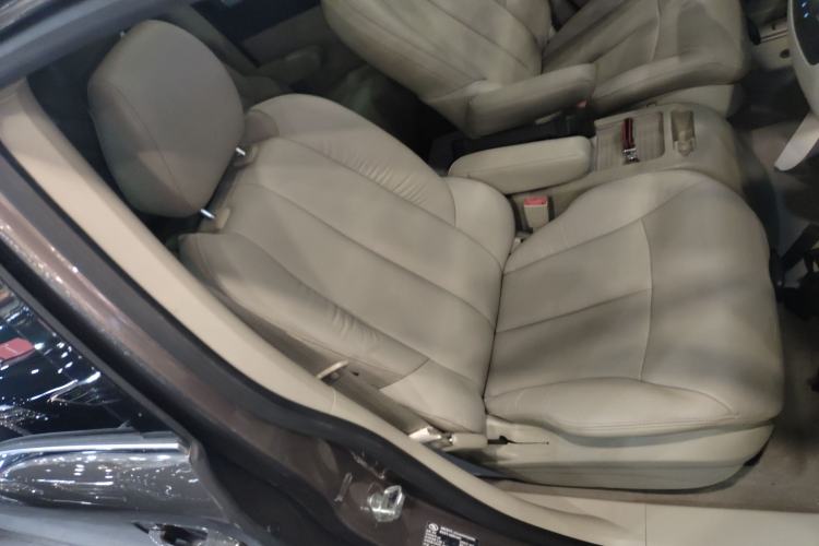 Used Buick GL8 2015 2.4L Luxury Business Premium Edition
