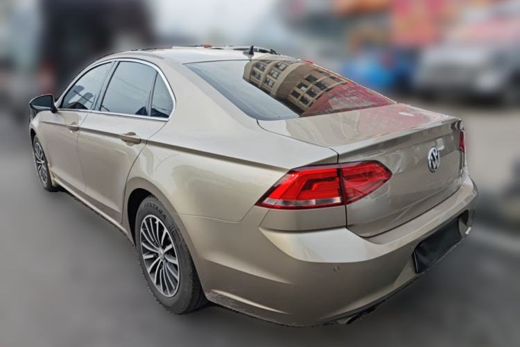 Used Volkswagen Lamando 2015 230TSI DSG Fashion Edition Rear Left 45 Deg