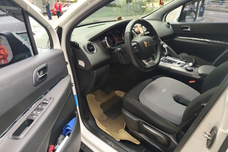 Used Peugeot 3008 2016 1.6THP Automatic Classic Edition
