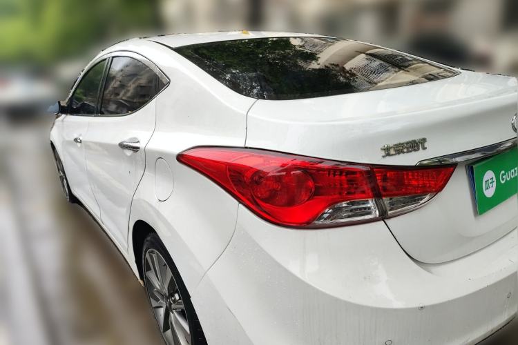 Used Hyundai Elantra (5th Generation / Langdong) 2015 1.6L Automatic Leading Model Rear Left 45 Deg