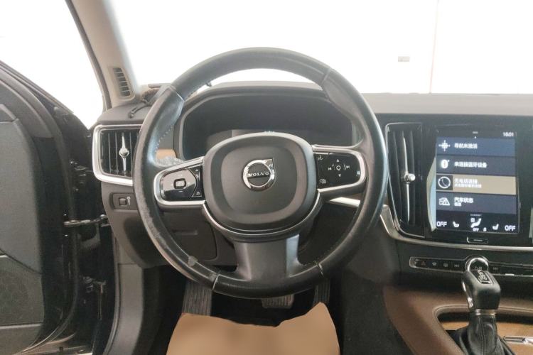 Used Volvo S90 2020 T5 Zhiyi Luxury Edition