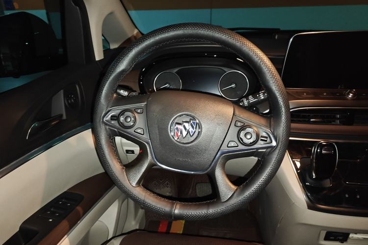 Used Buick GL8 2021 Land Cruiser Executive Class 652T Luxury Model