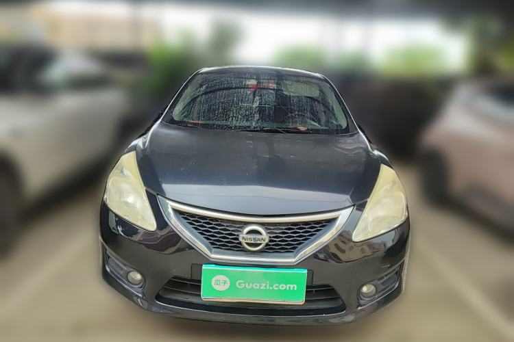 Used Nissan Tiida 2013 1.6L CVT Cool Cafe Edition

