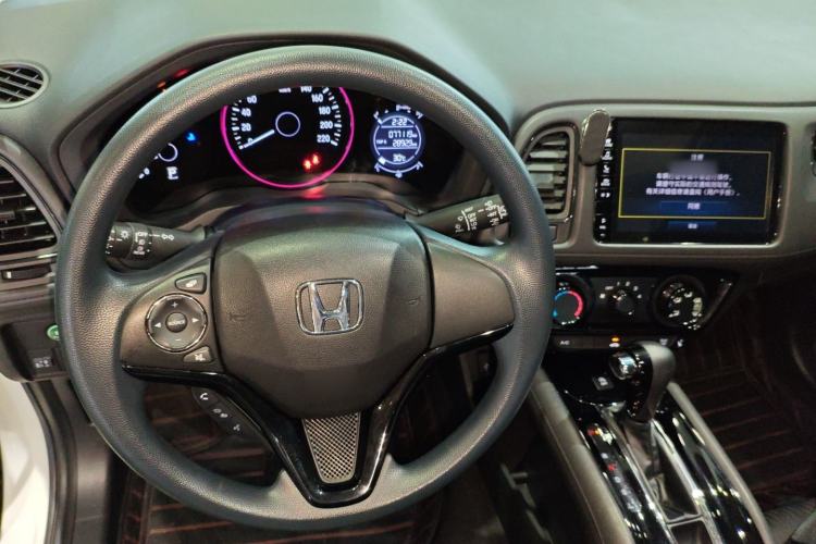 Used Honda Vezel 2020 1.5L CVT Pioneer Edition
