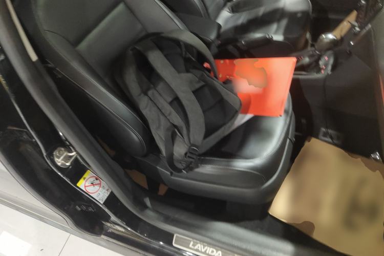 Used Volkswagen Lavida 2015 1.6L Automatic Comfort Edition Right Front Seat