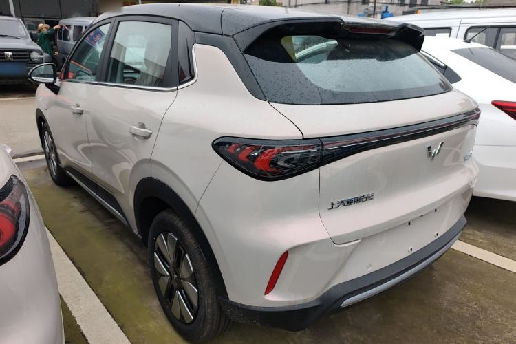 Used Wuling Bingo S 2025 Model 325km Deluxe Edition Rear Left 45 Deg