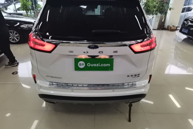 Used Ford Edge 2021 Facelifted PLUS EcoBoost 245 Two-Wheel Drive XLT 7-Seater