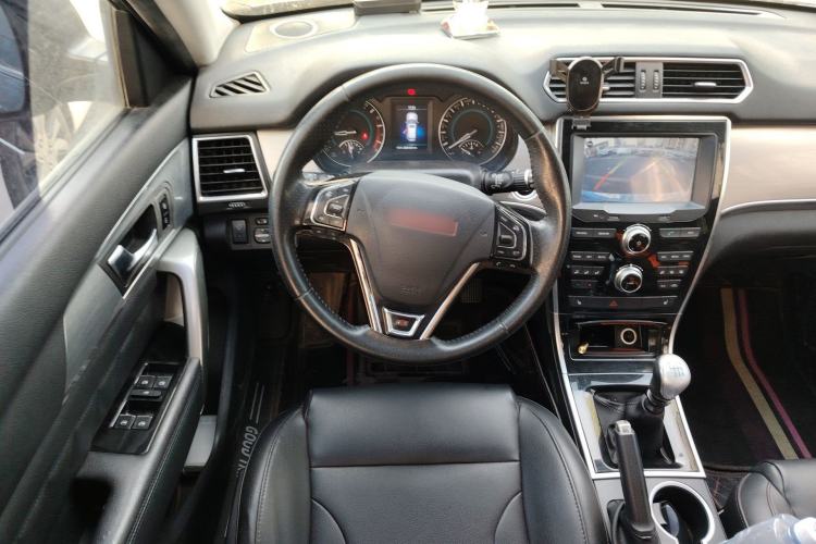 Used Haval H2 2014 1.5T Manual Two-Wheel Drive Elite Edition Steering Wheel