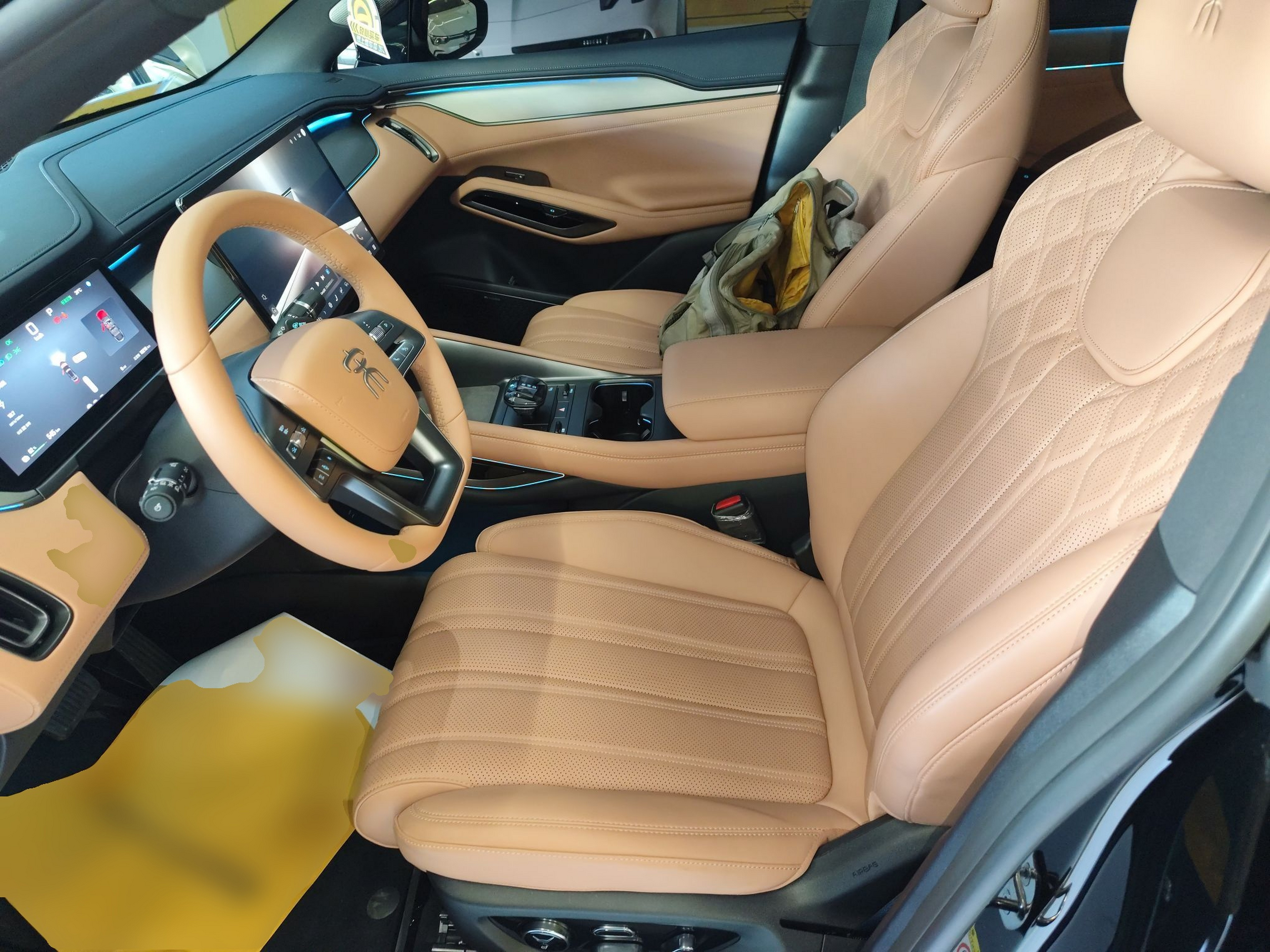 Interior delantero