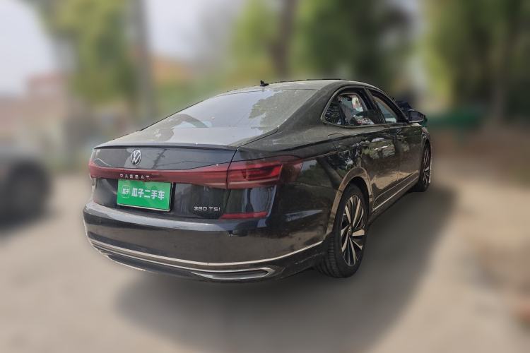 Used Volkswagen Passat 2025 Premium Version 380TSI Dragon Edition Rear Right 45 Deg