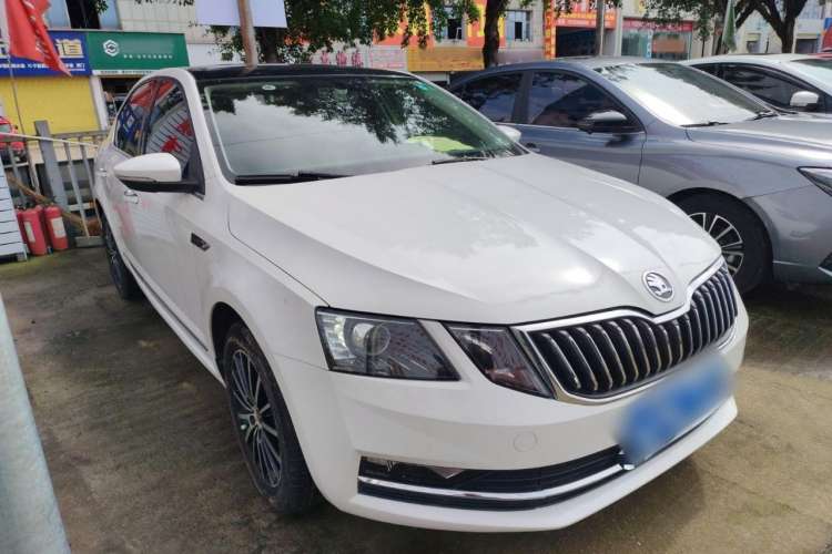 Used Skoda Octavia 2018 TSI230 DSG Luxury Edition