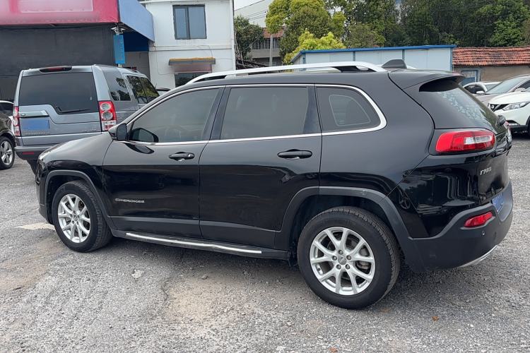 Used Jeep Cherokee 2017 2.4L Leading Edition