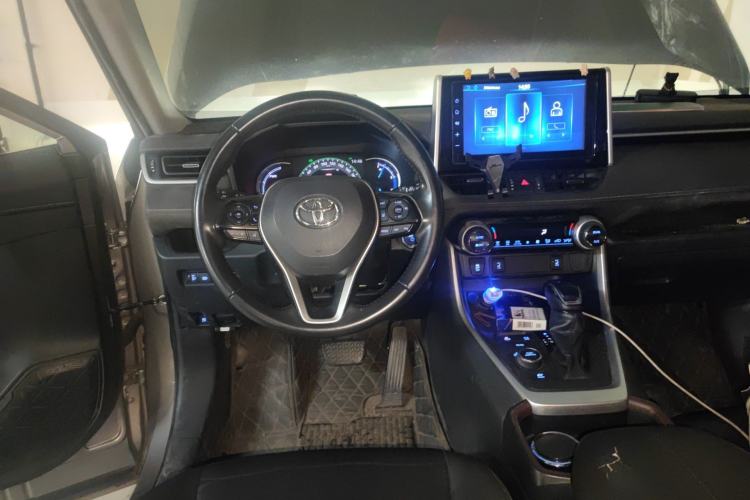 Used Toyota RAV4 2020 Dual-Engine 2.5L E-CVT 4x4 Elite PLUS Edition