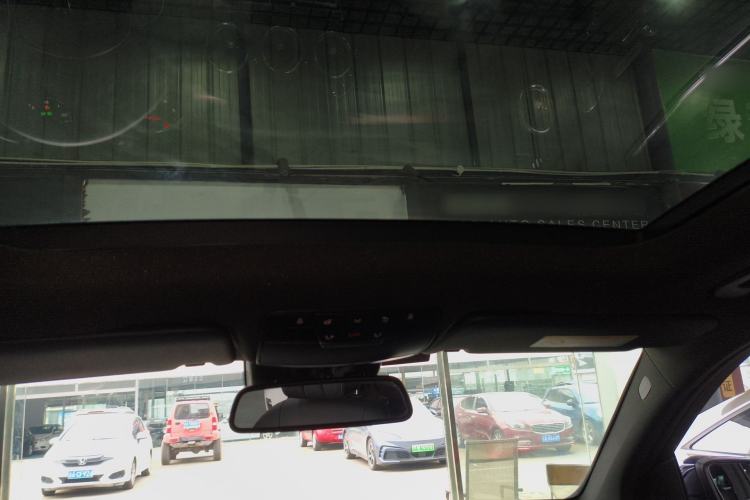 Used Mercedes-Benz GLC 2017 GLC 260 4MATIC Luxury Model