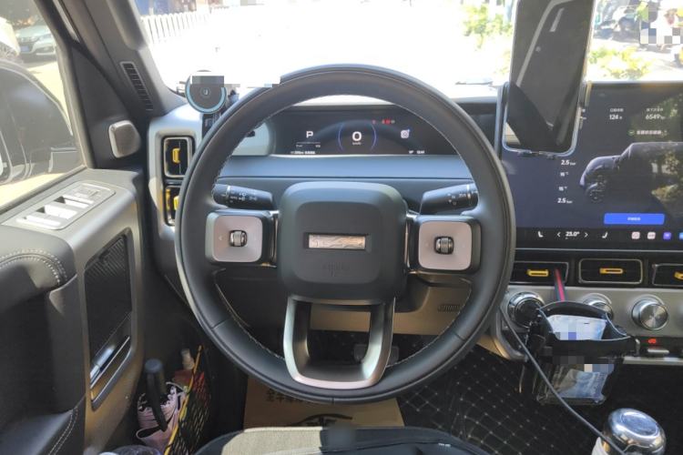 Used iCAR V23 2026 Model 401 Two-Wheel Drive Super Sports Edition Steering Wheel