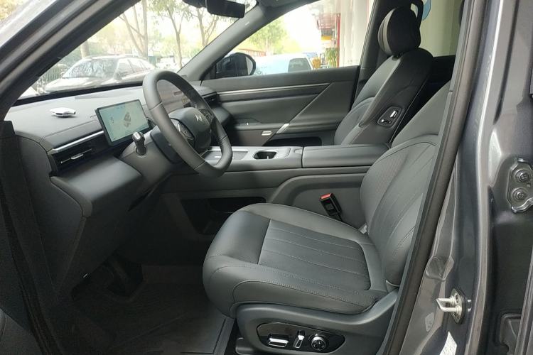 Used Dongfeng eπ eπ008 2026 Model Six-Seat Pure-Electric Family Delight Edition