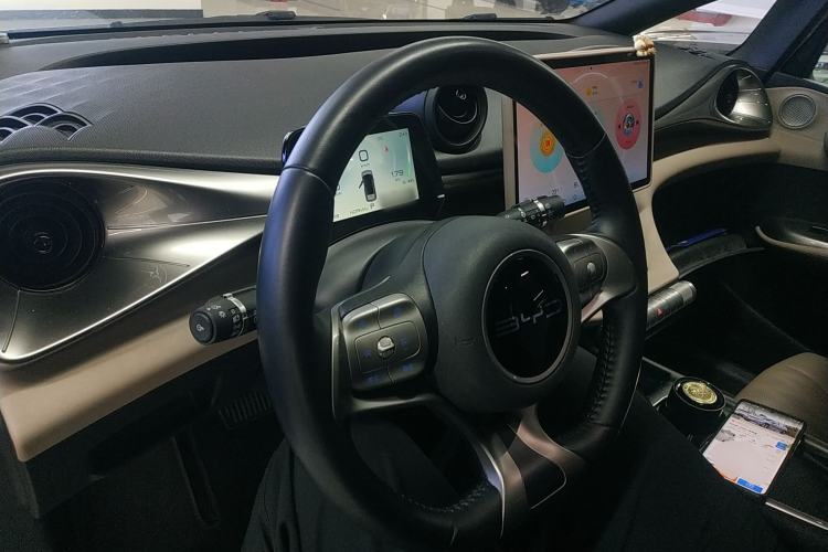 Used BYD Dolphin 2023 420 km Fashion Edition