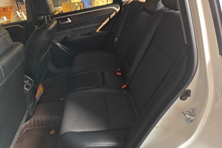 Used Honda Jade 2016 1.8L Automatic Comfort Elite Version 5 Seats Left Rear Seat