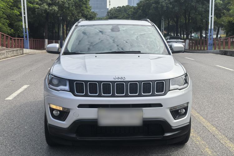 Used Jeep Compass 2017 200T Automatic Family Edition
