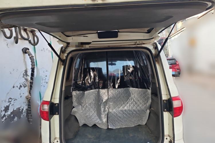 Used BAIC Weiwang M20 2014 1.5L Basic Version DAM15DL Trunk