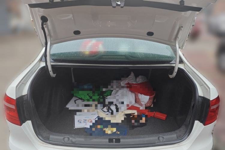 Used Volkswagen Lavida 2013 1.6L Manual Comfort Edition
