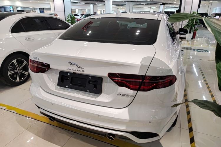 Used Jaguar XEL 2021 2.0T 250 PS R-DYNAMIC S Advanced Sport Edition Rear Right 45 Deg