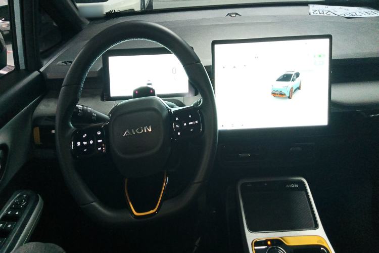 Used AION Y 2022 70 Tech Edition Lithium Iron Phosphate
