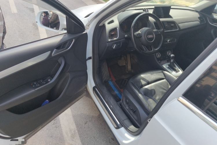 Used Audi Q3 2015 30 TFSI Comfort Model
