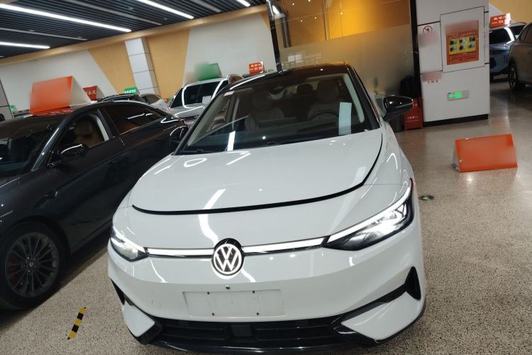 Used Volkswagen ID.7 VIZZION 2024 AIR model Front